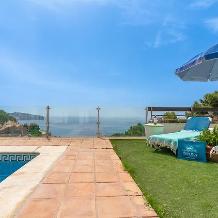 Villa On The Rocks